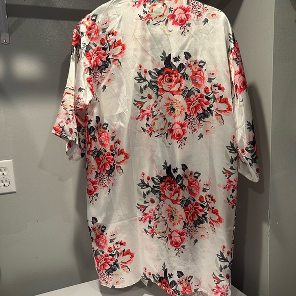 Floral Kimono - Picture 2 of 10